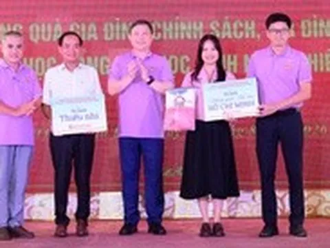 Đoàn cán bộ tuyên giáo và dân vận, báo chí TP.HCM về miền đất lửa Quảng Trị, Huế, Đà Nẵng