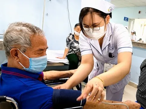 Có bệnh viện TP.HCM 'săn' tuyển hàng chục điều dưỡng