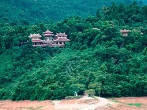 Cảnh tượng không ngờ tại điểm du lịch Huế nổi tiếng