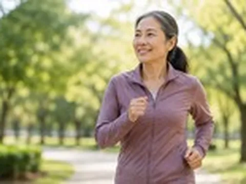 4 thói quen phụ nữ trên 50 tuổi nên duy trì mỗi ngày để khỏe