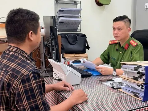 Mua hơn 33.000 quyển sách giả về bán, chủ nhà sách Tăng Tiến bị bắt