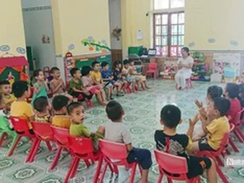 Thực hiện phổ cập giáo dục mầm non cho trẻ em từ 3 đến 5 tuổi, không dạy trước chương trình lớp 1