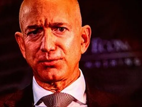 Tỷ phú Jeff Bezos bị chỉ trích gay gắt sau cam kết chi hơn 5,2 nghìn tỷ đồng để làm 1 ĐIỀU này