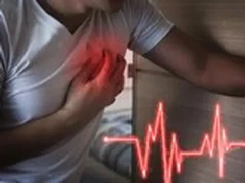 Tim đập nhanh như trống dồn ban đêm, có cần lo lắng?