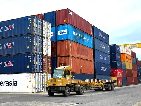 Trung chuyển 24 giờ nhưng thủ tục 5 ngày, Đà Nẵng phải gỡ nút thắt nào?