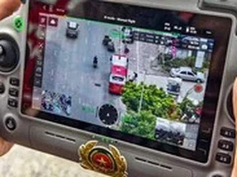 Drone hỗ trợ cảnh sát giao thông phát hiện hàng loạt vi phạm trên đường vành đai 3