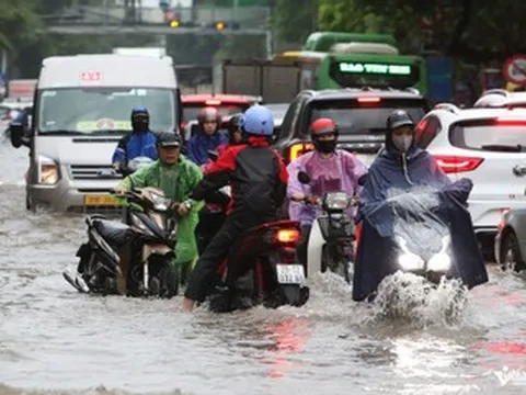 Dự báo thời tiết 14/8: Miền Bắc còn nắng nóng, từ chiều tối mưa giông sầm sập