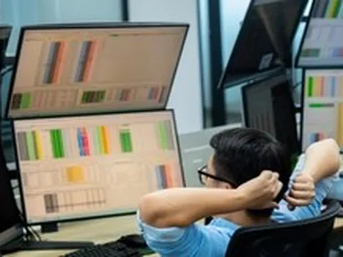 Thêm một phiên giao dịch buồn của nhà đầu tư, VN-Index giảm tiếp 36 điểm