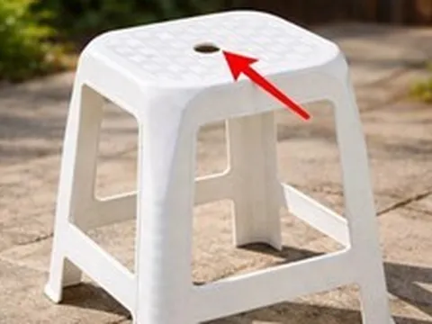Vì sao trên mặt ghế nhựa luôn có một lỗ tròn? 90% người dùng chưa biết hết công dụng thật
