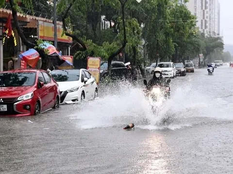 Dự báo thời tiết 15/8/2026: Miền Bắc lại hứng mưa to như trút nước, cảnh báo thời tiết nguy hiểm