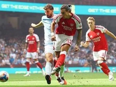 Vùi dập Man City 3-0, Arsenal đoạt chiếc cúp mở màn mùa giải mới