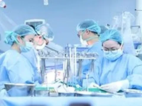 Người thân sẵn sàng hiến tạng nhưng không tương thích: Lần đầu tiên đề xuất ghép đổi chéo