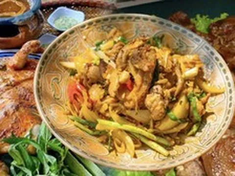 Vì sao gà đồi, heo rừng luôn đắt hơn thịt thường?