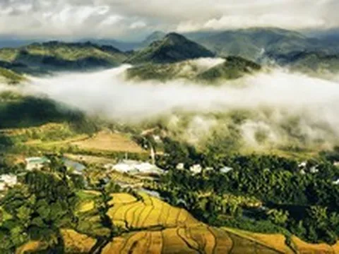 'Nóc nhà' Quảng Ninh có gì ngoài những biển mây?
