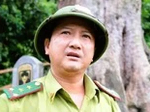 Phía sau những bước chân giữ rừng