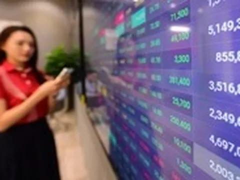 Cổ phiếu CII bất ngờ 'nổi sóng' giữa tin đấu giá đất Thủ Thiêm