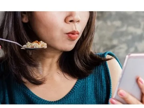 Chuyên gia chỉ cách ăn uống giúp giảm nguy cơ hình thành sỏi thận