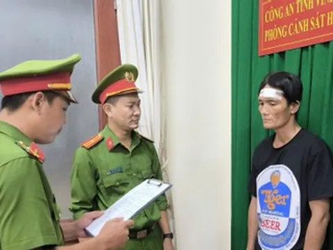 Đâm chết người đàn ông đi ăn cơm tấm cùng bạn gái