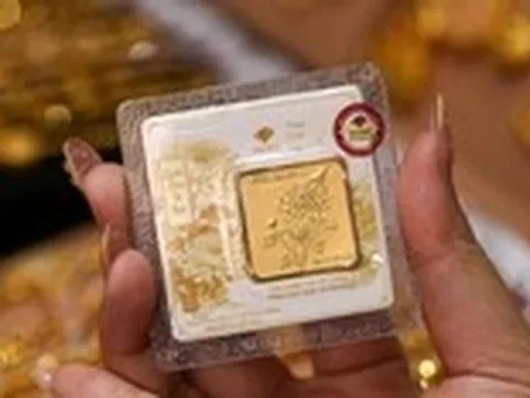Giá vàng bất ngờ bật tăng