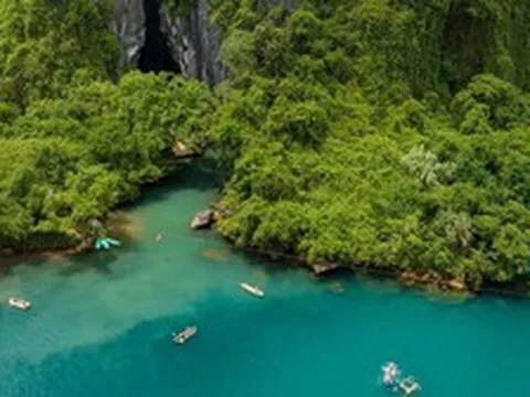Việt Nam có 1 vương quốc hang động rộng 167.000ha, tạo ra doanh thu hơn 1.300 tỷ đồng, từng giành cú đúp tại 'Oscar của ngành du lịch'