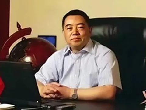 Người đàn ông bị gia đình, bạn bè mắng "hâm dở" vì bỏ việc đi... nhặt rác: 25 năm sau, tất cả phải ngả mũ bái phục tầm nhìn xa của ông!