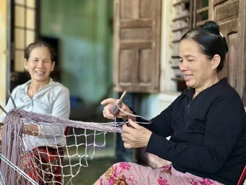 Thăm làng nghề “đan hàng xuất ngoại” ở Quảng Ngãi