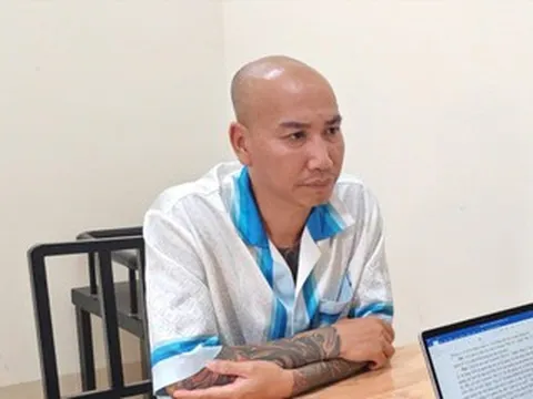 Phú Lê cùng vợ bị khởi tố