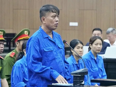 Cựu Thứ trưởng Nguyễn Bá Hoan nhận khuyết điểm "không quyết liệt ngăn cấp dưới nhận tiền"