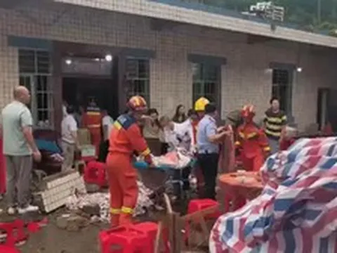 Trung Quốc: Tổ chức hơn 40 bàn tiệc mừng con đỗ đại học, bữa tiệc bất ngờ trở thành thảm kịch khiến 5 người tử vong, 17 người bị thương