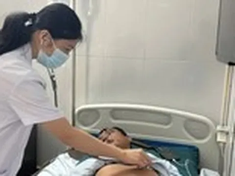 Người đàn ông suýt liệt tay chân vì nhầm hạ kali với hạ canxi