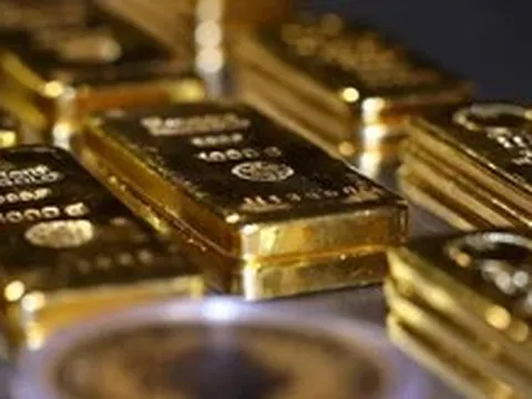 Đọc nhanh 20-8: Giá vàng tăng vọt 150 USD, vượt 4.500 USD/ounce; dầu tiếp đà đi lên