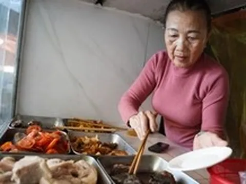 Giám sát vệ sinh thực phẩm 'mâm cơm 35.000 đồng/người ăn' viral trên mạng