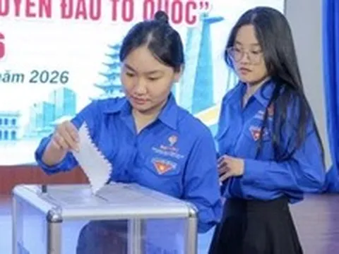 Tuổi trẻ TP.HCM gửi hơi ấm đến vùng cao, trao niềm tin nơi biên giới, biển đảo