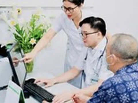 Đau bụng âm ỉ, kéo dài: Cẩn trọng nhầm lẫn đau dạ dày với ung thư