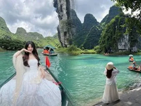 “Nước luộc ngao Ninh Bình” là gì mà dân mạng đua nhau tìm kiếm? Hóa ra là một cảnh đẹp ở Tràng An