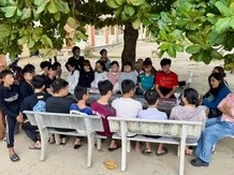 Không đỗ lớp 10 công lập: Đừng để học sinh phải bỏ học vì thiếu lựa chọn