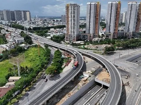 Nút giao An Phú thông thêm nhánh cầu, luồng xe ra vào Cát Lái thoát cảnh ùn tắc