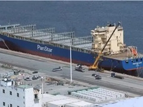 Tàu container Hàn Quốc thử tuyến đường Bắc Cực để tránh ngõ Trung Đông khói lửa