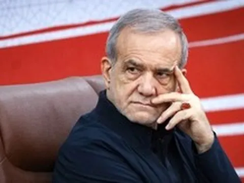 Mỹ đánh vào kinh tế Iran, Tổng thống Pezeshkian thừa nhận gặp khó