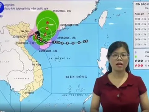 Bão số 4 Narra đi chậm bất thường, liên tục đổi hướng, miền Bắc mưa lớn 'như trút nước'