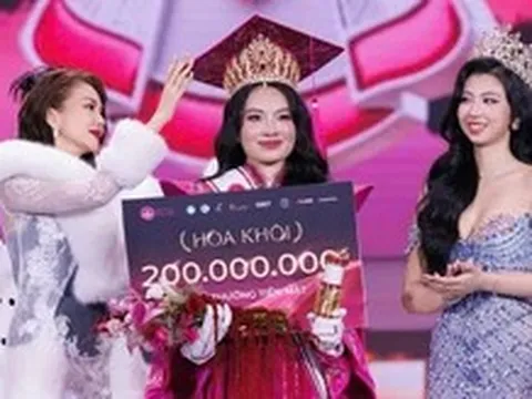 Hoa khôi Sinh viên Việt Nam lần thứ hai là SV Trường đại học Y Hà Nội, giải thưởng 200 triệu đồng