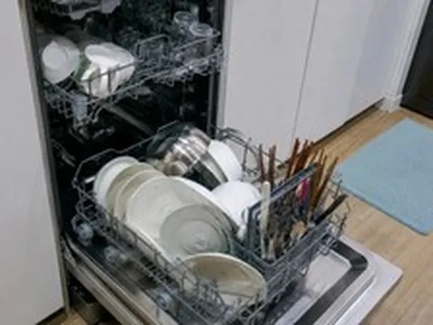 Máy rửa bát không còn bị xem là đồ "vẽ chuyện": Vì sao ngày càng nhiều gia đình thay đổi quan điểm?
