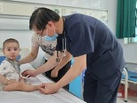 Ghi nhận 100.000 ca mắc tay chân miệng từ đầu năm: Bộ Y tế cảnh báo