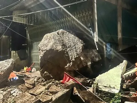 Nhân chứng kể phút đá lở thủng nhiều nhà ở Lạng Sơn