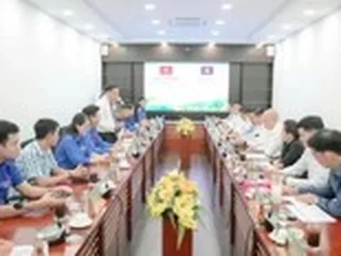 Tuổi trẻ VRG góp sức vun đắp tình hữu nghị Việt - Lào