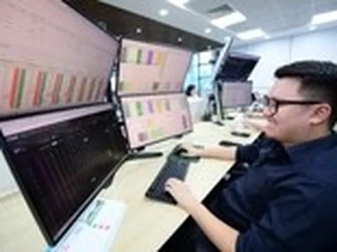 Vì sao cổ phiếu bất động sản nổi sóng, DXS, QCG tăng trần phiên 24-8?