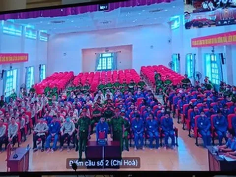 Vụ 4 tiếp viên xách ma túy: Chi Dân bị đề nghị 7-8 năm tù