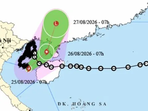 Bão số 4 Narra đang di chuyển ra phía ngoài, tiếp tục xoay hướng