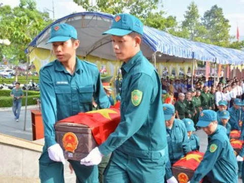 Tìm thấy 13 hài cốt liệt sĩ tại nhà lao cũ ở Thành cổ Diên Khánh