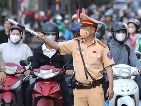 Dịp nghỉ lễ 2/9, cửa ngõ Hà Nội ùn tắc tài xế đi theo đường nào?
